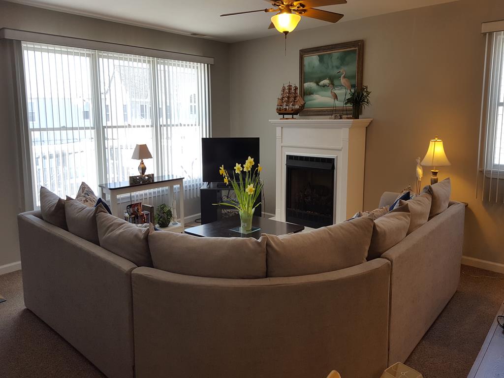 225 EAST DAVIS AVENUE UNIT E WILDWOOD SUMMER VACATION RENTALS at